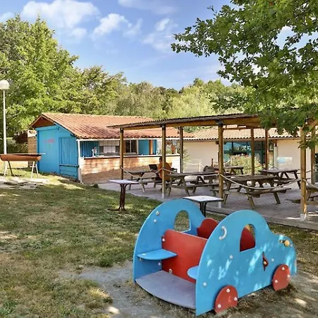 Mobil-home Confortable - 6 Pers. - Api-1-52-1992 * Thiviers